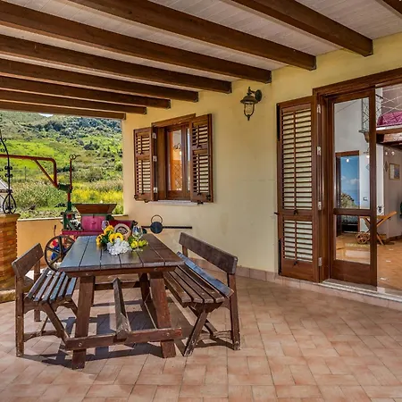 Nyaraló Anna E Cantina Vito Vicinissimi Riserva Dello Zingaro