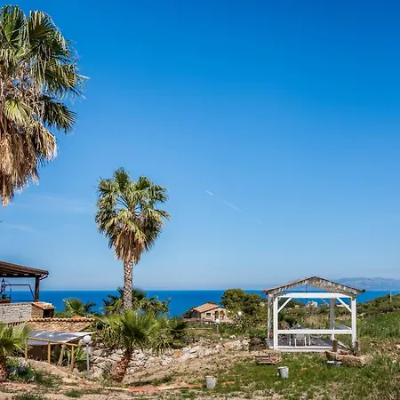 Anna E Cantina Vito Vicinissimi Riserva Dello Zingaro 別荘 スコペッロ