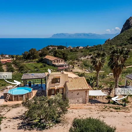 Holiday home Anna E Cantina Vito Vicinissimi Riserva Dello Zingaro Scopello (Sicily)