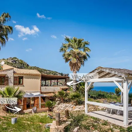 Anna E Cantina Vito Vicinissimi Riserva Dello Zingaro スコペッロ