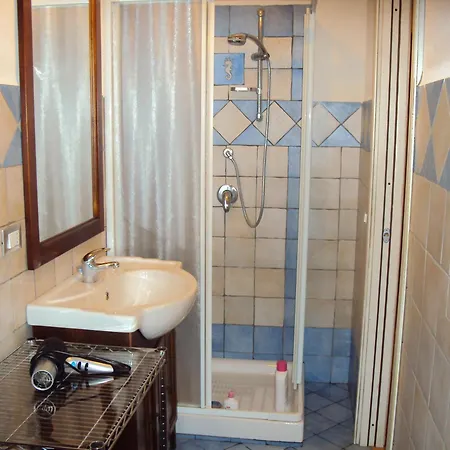 Anna E Cantina Vito Vicinissimi Riserva Dello Zingaro *