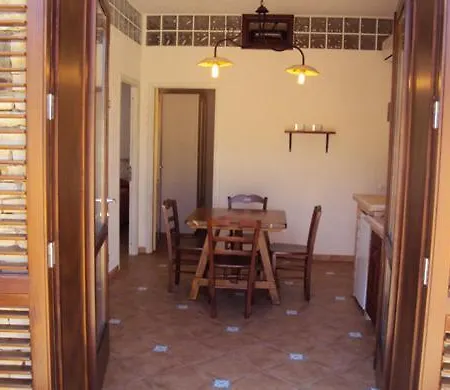 Anna E Cantina Vito Vicinissimi Riserva Dello Zingaro *